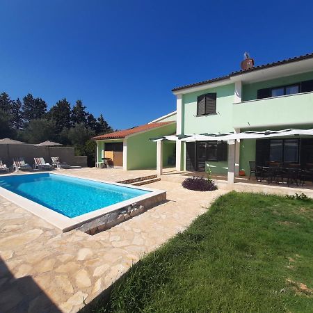 Vila Lokvanj Ližnjan Kültér fotó