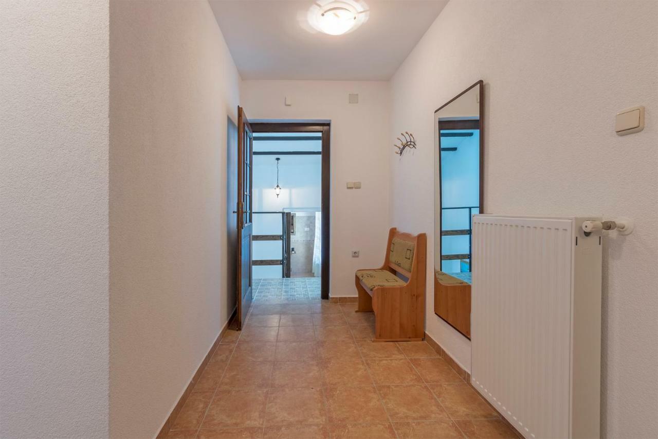 Vila Lokvanj Ližnjan Kültér fotó