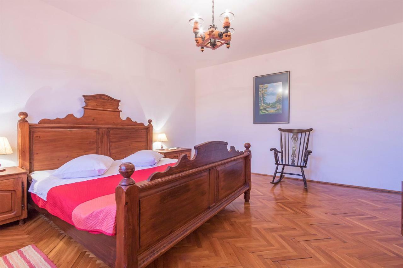 Vila Lokvanj Ližnjan Kültér fotó